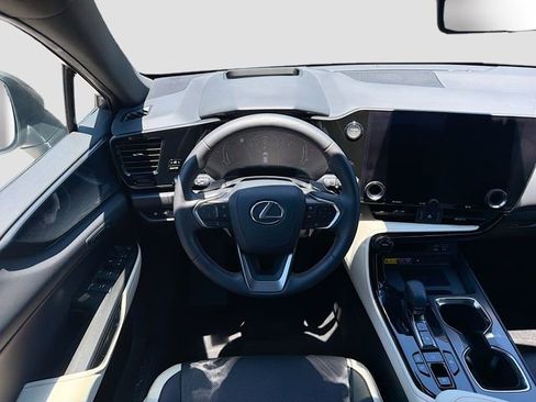 Used 2022 Lexus NX 350h AWD image 17