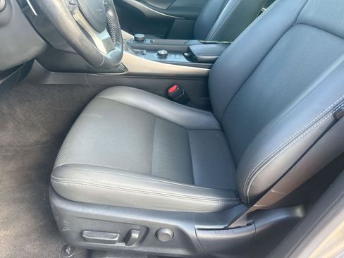 Used 2019 Lexus IS 300 image 18