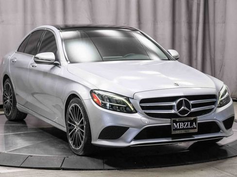 Used 2021 Mercedes-Benz C 300 Sedan image 5