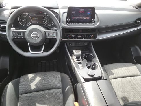 Used 2024 Nissan Rogue SV AWD/4WD image 19