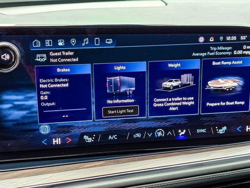 Used 2025 Chevrolet Tahoe Z71 w/ Sun And Tow Package image 17