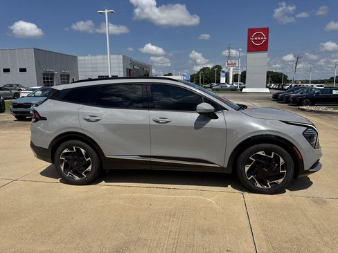 Certified 2023 Kia Sportage SX FWD image 12
