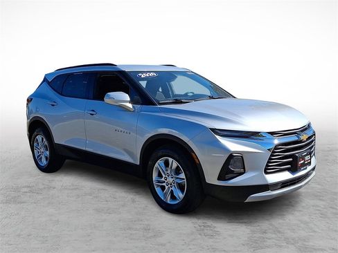 Used 2020 Chevrolet Blazer LT image 3