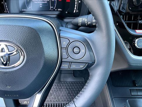 Certified 2026 Toyota Corolla Cross LE image 24