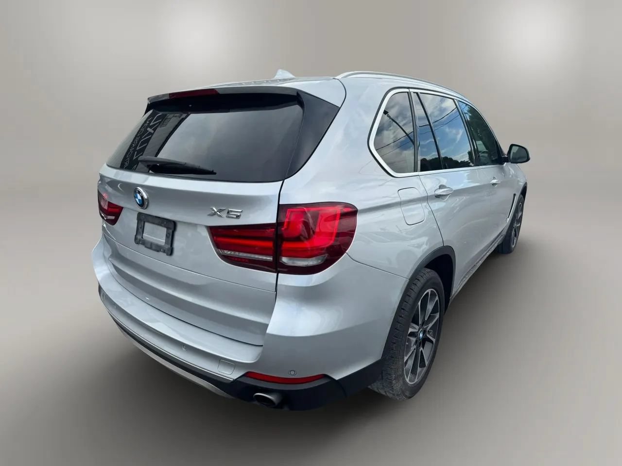 Used 2017 BMW X5 sDrive35i RWD image 8