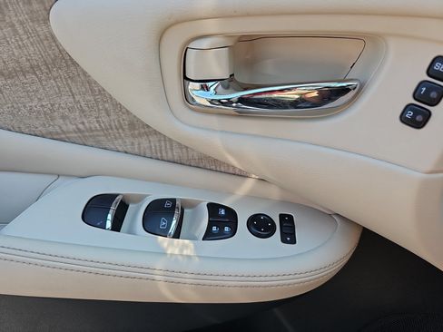 Used 2023 Nissan Murano SL w/ Cargo Package FWD image 24