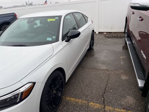Used 2022 Honda Civic Sport image 5