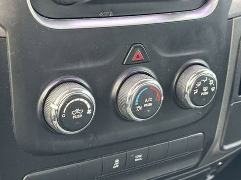 Used 2014 RAM 1500 Express image 16