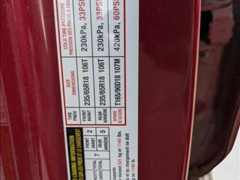 Used 2017 Nissan Pathfinder SV image 13