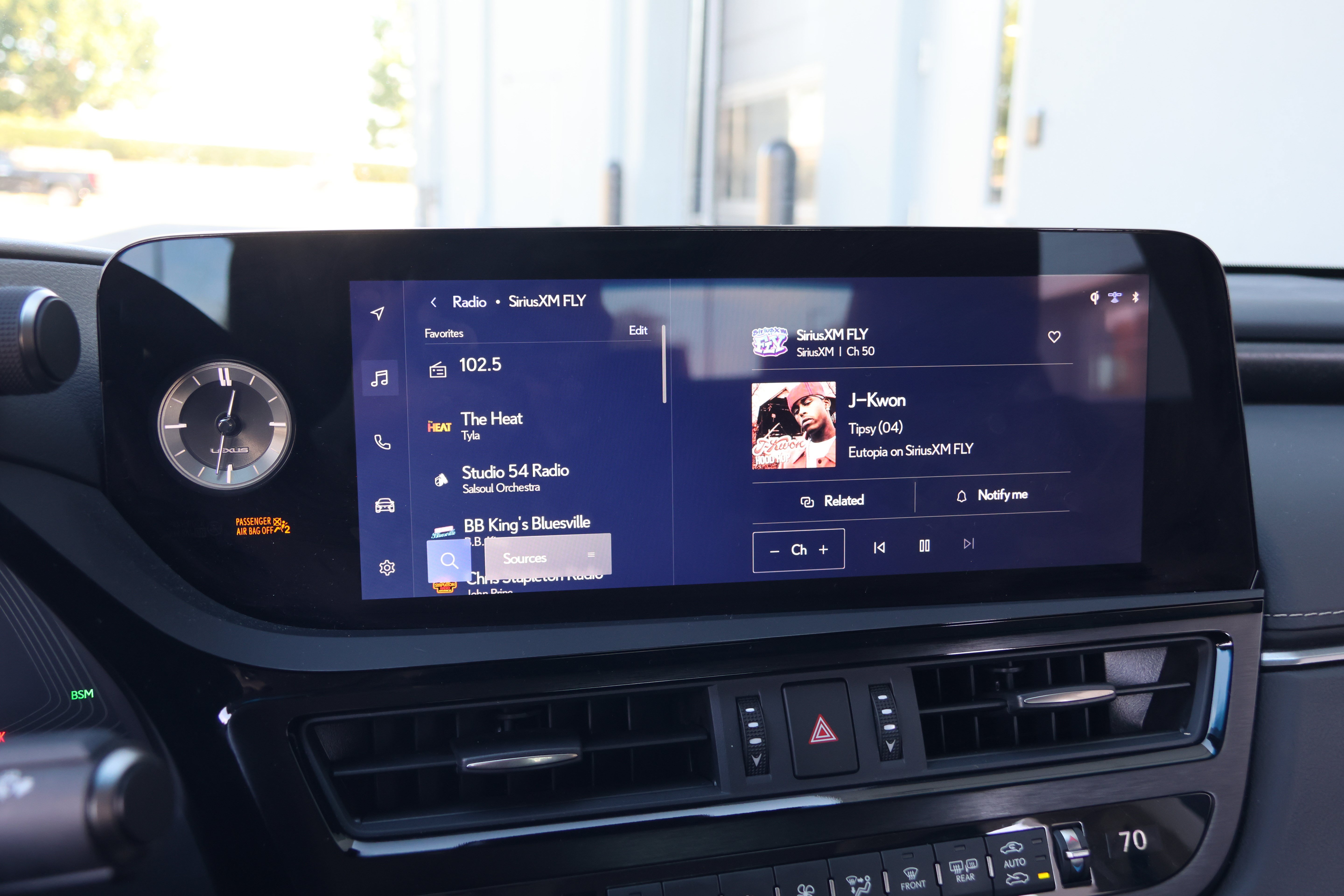 Used 2025 Lexus ES 350 w/ Accessory Package (Z2) FWD image 17