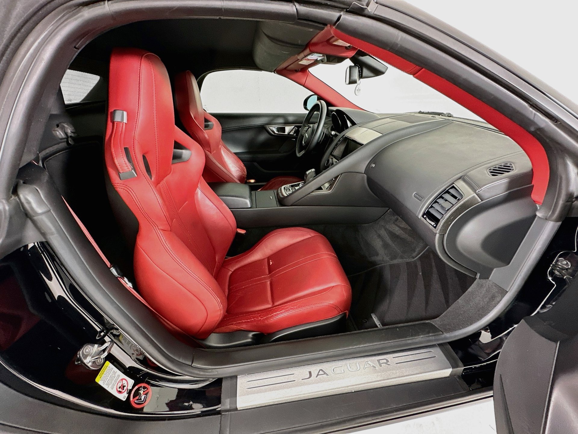 Used 2014 Jaguar F-TYPE Convertible RWD image 25