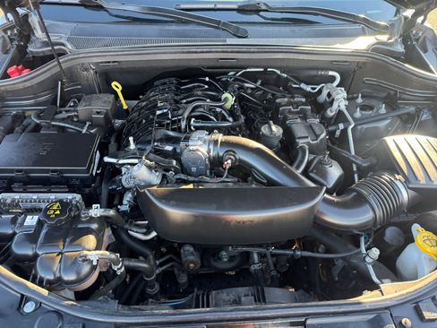 Used 2023 Dodge Durango SXT image 31