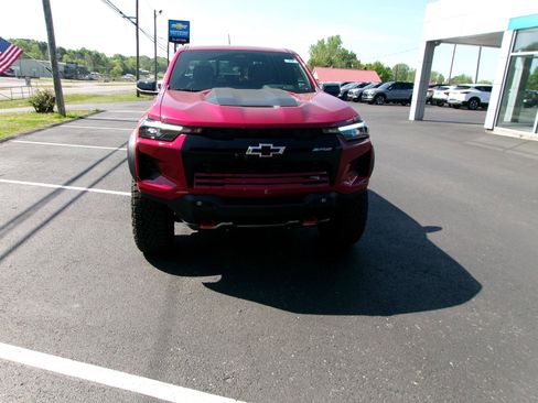 New 2026 Chevrolet Colorado ZR2 image 10