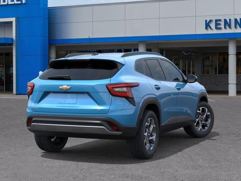 New 2026 Chevrolet Trax LT image 4