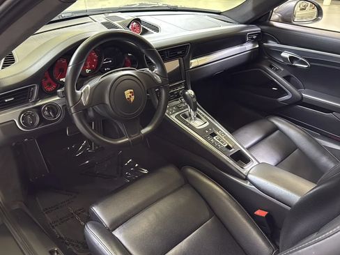 Used 2013 Porsche 911 Carrera 4S w/ Bose Audio Pkg AWD/4WD image 13