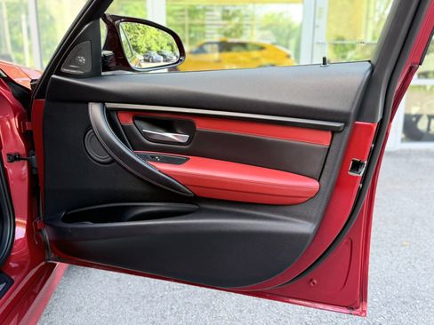 Used 2016 BMW M3 RWD image 29