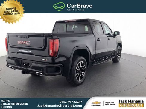 Certified 2022 GMC Sierra 1500 AT4 w/ AT4 Premium Package AWD/4WD image 3