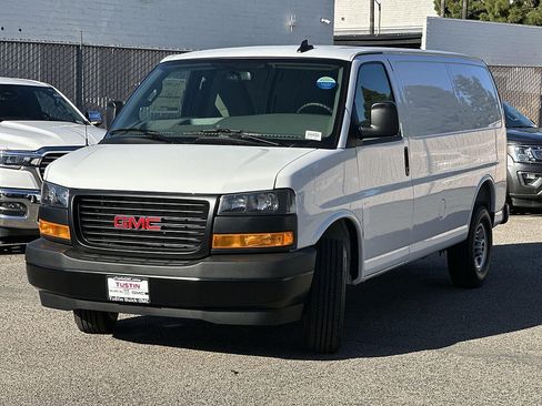 New 2026 GMC Savana 2500 w/ Driver Convenience Package RWD image 6