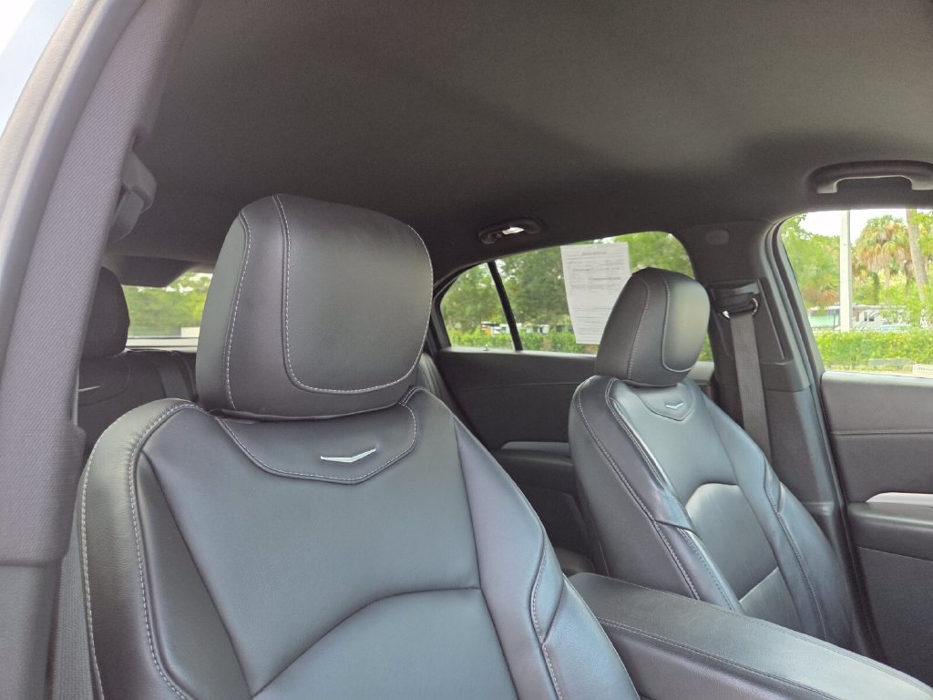 Used 2021 Cadillac XT4 Premium Luxury w/ Driver Awareness Package FWD image 16