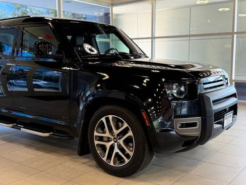 Used 2021 Land Rover Defender 110 X-Dynamic SE AWD/4WD image 5