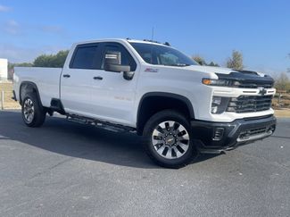 Used 2025 Chevrolet Silverado 2500 Custom w/ Custom Value Package video 2