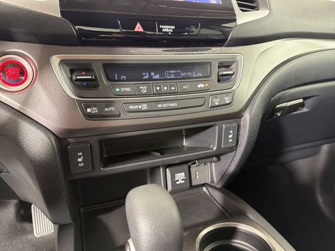 Certified 2018 Honda Ridgeline RTL-T image 27