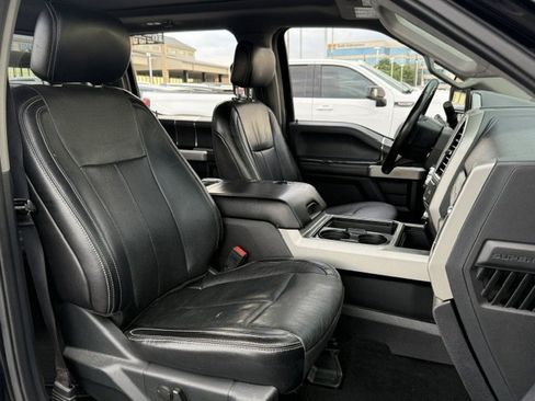 Used 2020 Ford F250 Lariat w/ Lariat Ultimate Package AWD/4WD image 24