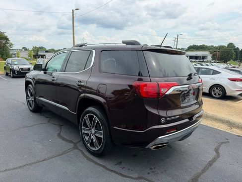 Used 2017 GMC Acadia Denali w/ Technology Package AWD/4WD image 5