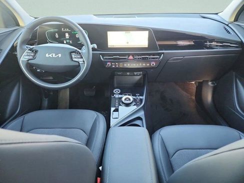 New 2025 Kia Niro EX w/ EX Cold Weather Package FWD image 5
