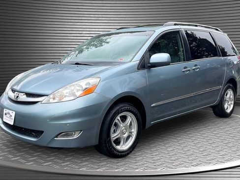 Used 2006 Toyota Sienna XLE Limited AWD/4WD image 3