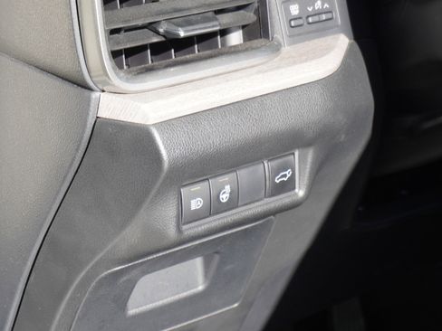 Used 2024 Toyota Grand Highlander Limited image 22