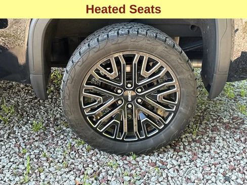 Used 2020 GMC Sierra 1500 AT4 w/ Off-Road Performance Package AWD/4WD image 9