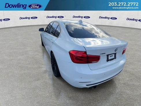 Used 2017 BMW 330i xDrive Sedan image 9