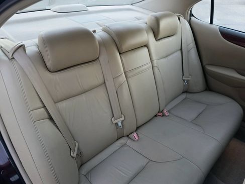 Used 2003 Lexus ES 330 FWD image 18