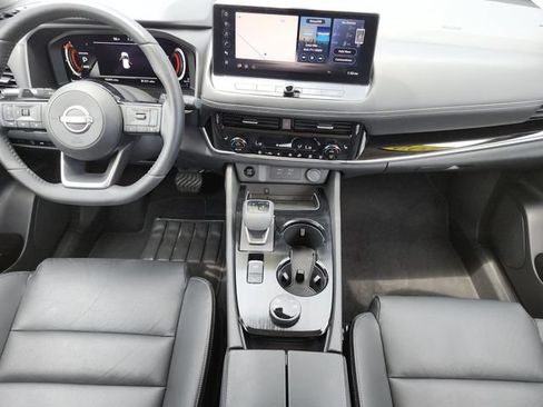 Used 2024 Nissan Rogue SL AWD/4WD image 21