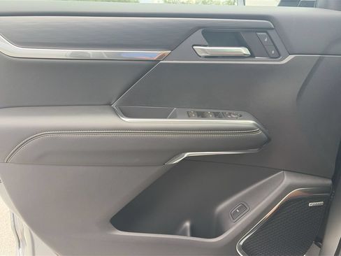 New 2026 GMC Acadia Elevation w/ Black Edition FWD image 27