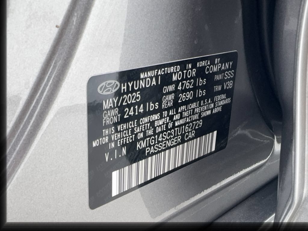 Used 2026 Genesis G70 2.5T RWD image 47