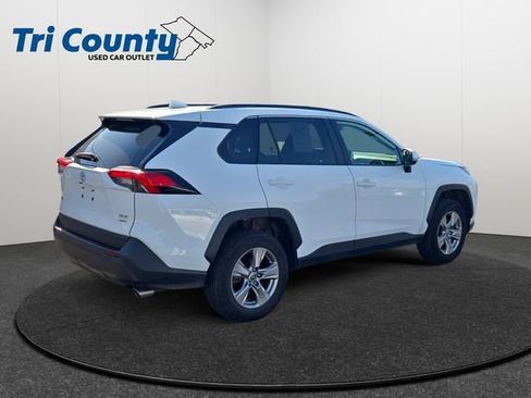 Used 2025 Toyota RAV4 XLE AWD/4WD image 7