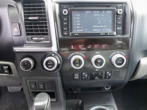 Used 2019 Toyota Sequoia Limited image 18