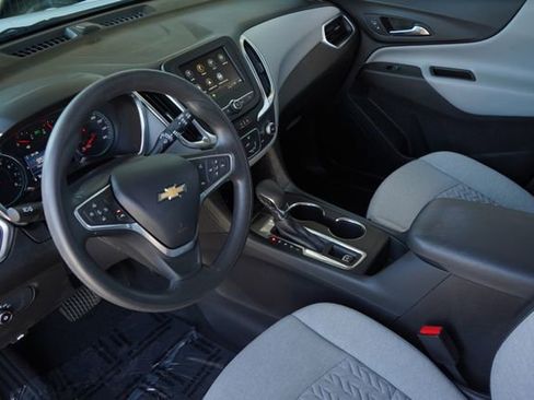 Used 2022 Chevrolet Equinox LS w/ LS Convenience Package FWD image 24