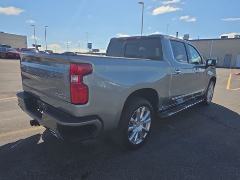 Used 2023 Chevrolet Silverado 1500 High Country w/ High Country Premium Package image 3
