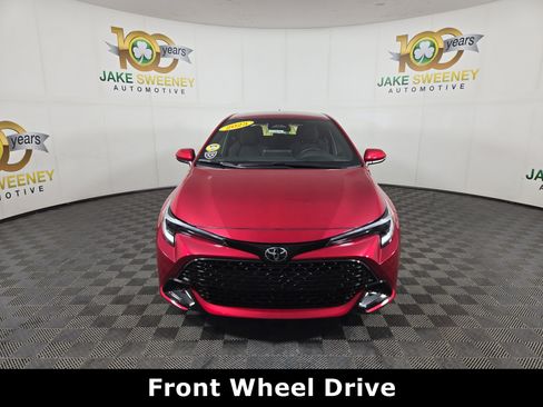 Used 2025 Toyota Corolla SE w/ SE Package FWD image 2