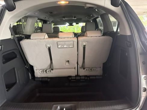 Used 2022 Honda Odyssey Elite image 14
