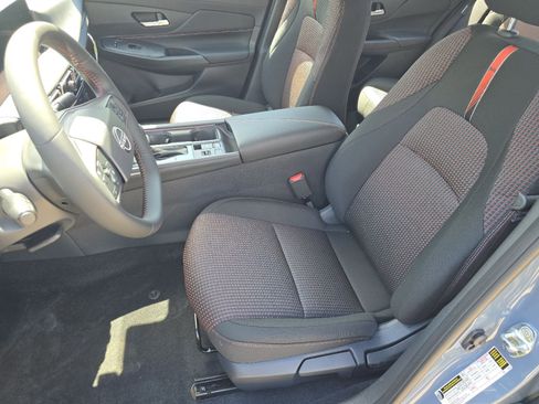 New 2026 Nissan Sentra SR w/ Floor Mat Package FWD image 16