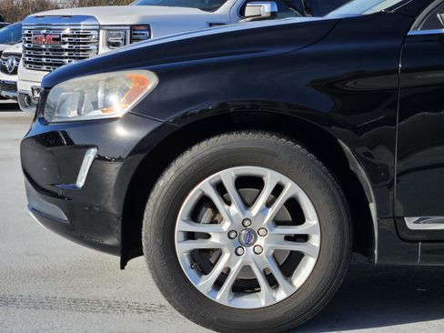Used 2016 Volvo XC60 T5 Premier image 12
