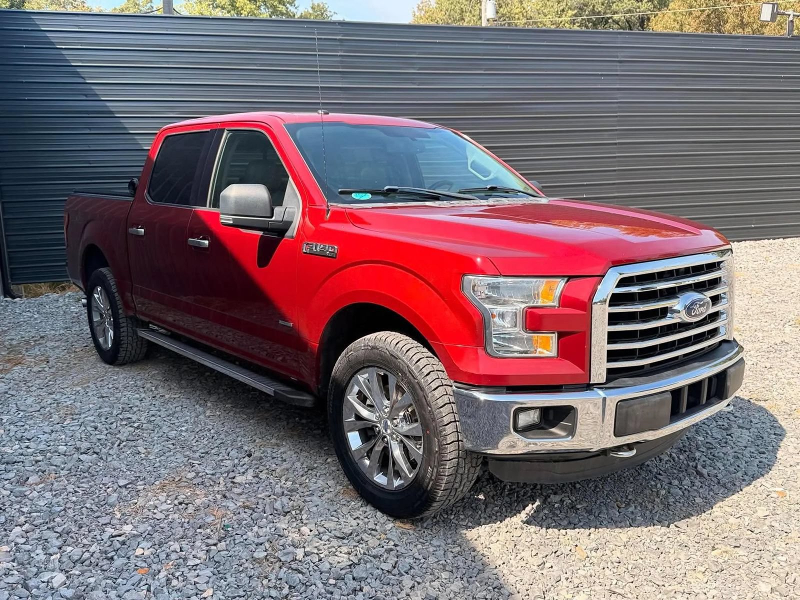 Used 2016 Ford F150 XLT w/ Equipment Group 302A Luxury AWD/4WD image 3