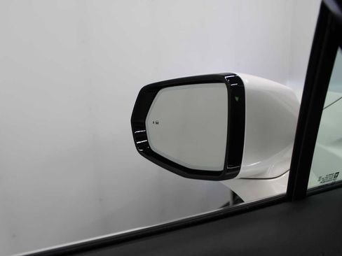 Used 2022 Cadillac XT5 Premium Luxury image 11