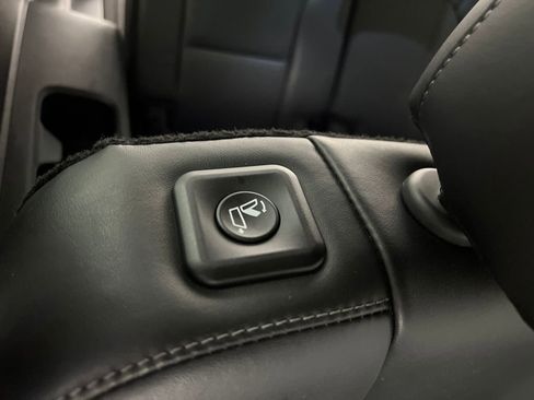 Used 2025 Kia Telluride S image 18