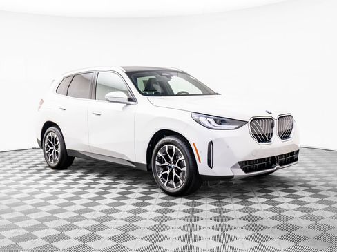 New 2025 BMW X3 xDrive30i w/ Premium Package image 8