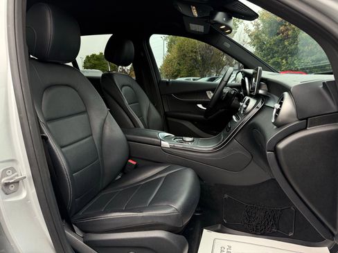 Used 2018 Mercedes-Benz GLC 300 image 12